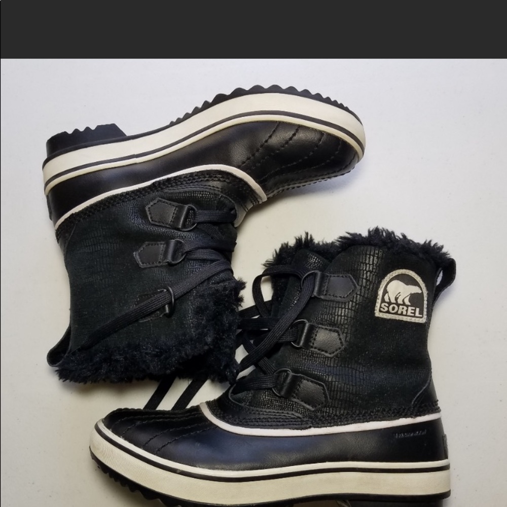 Sorel boots - Picture 3 of 6